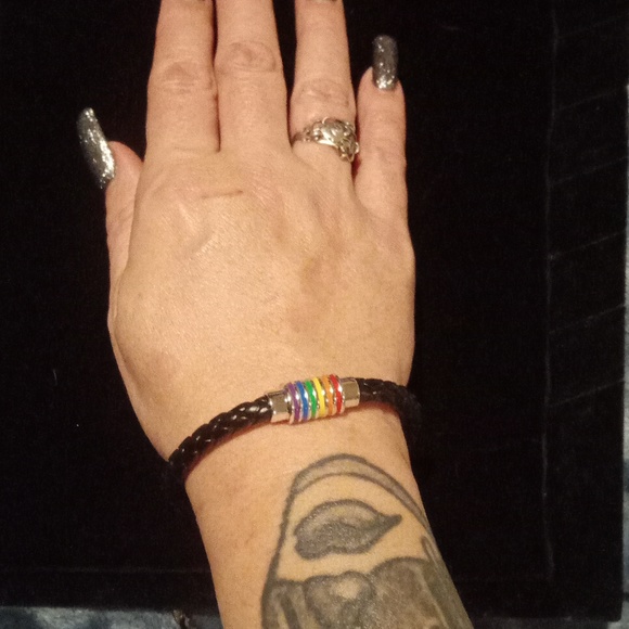 BUNDLE 3/$20* 💥🌈 LGBTQ 🌈💥Pride bracelet - Picture 4 of 4